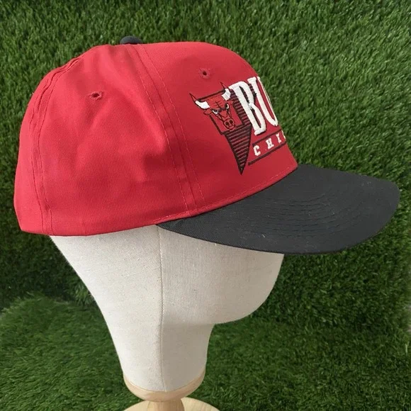 Vintage Chicago Bulls Youngan NBA Officially Licensed Snapback Hat Cap Rare
